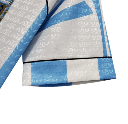 https://cdn.shopify.com/s/files/1/0826/7228/8075/files/19941996-argentina-home-retro-jersey-491960.webp?v=1741198526