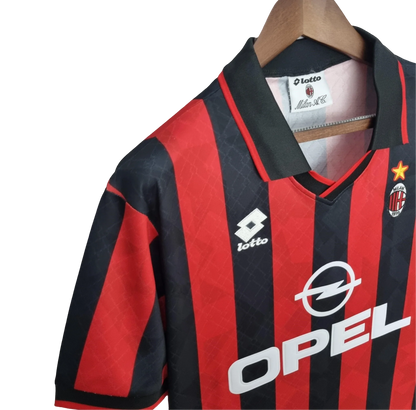 https://cdn.shopify.com/s/files/1/0826/7228/8075/files/19951996-ac-milan-lotto-opel-home-retro-kit-classickits433-255948.webp?v=1741198901