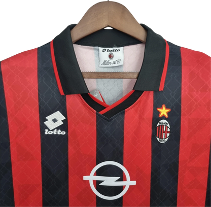 https://cdn.shopify.com/s/files/1/0826/7228/8075/files/19951996-ac-milan-lotto-opel-home-retro-kit-classickits433-383881.webp?v=1741198901