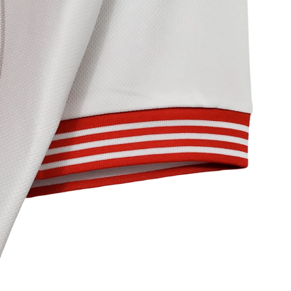 https://cdn.shopify.com/s/files/1/0826/7228/8075/files/19951996-ajax-abn-amro-home-retro-kit-classickits433-204124.webp?v=1741198355