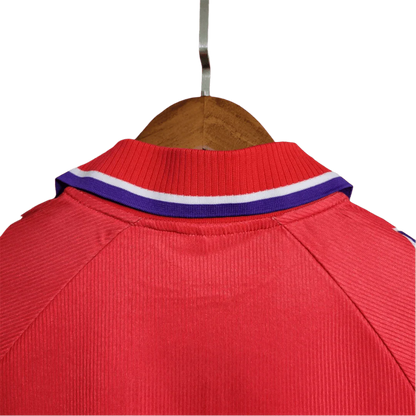 https://cdn.shopify.com/s/files/1/0826/7228/8075/files/19951996-fiorentina-florence-sammontana-third-retro-kit-classickits433-919466.webp?v=1741199044