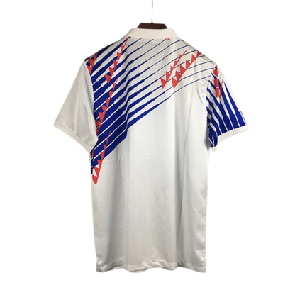 https://cdn.shopify.com/s/files/1/0826/7228/8075/files/19951996-japan-away-retro-kit-classickits433-374898.webp?v=1741198811