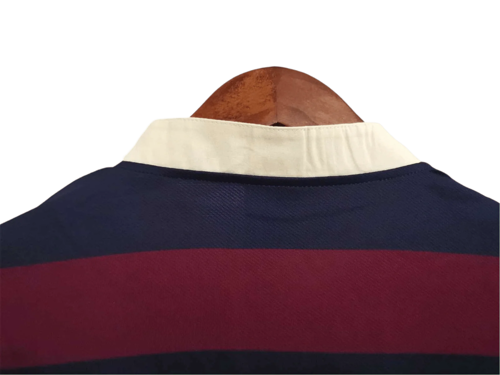 https://cdn.shopify.com/s/files/1/0826/7228/8075/files/19951996-newcastle-utd-away-retro-kit-classickits433-751973.webp?v=1741199160