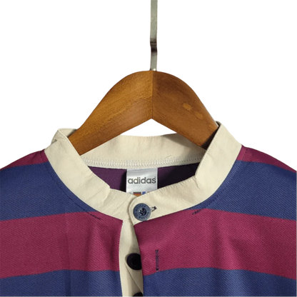 https://cdn.shopify.com/s/files/1/0826/7228/8075/files/19951996-newcastle-utd-away-retro-kit-long-sleeve-classickits433-264810.webp?v=1741197849