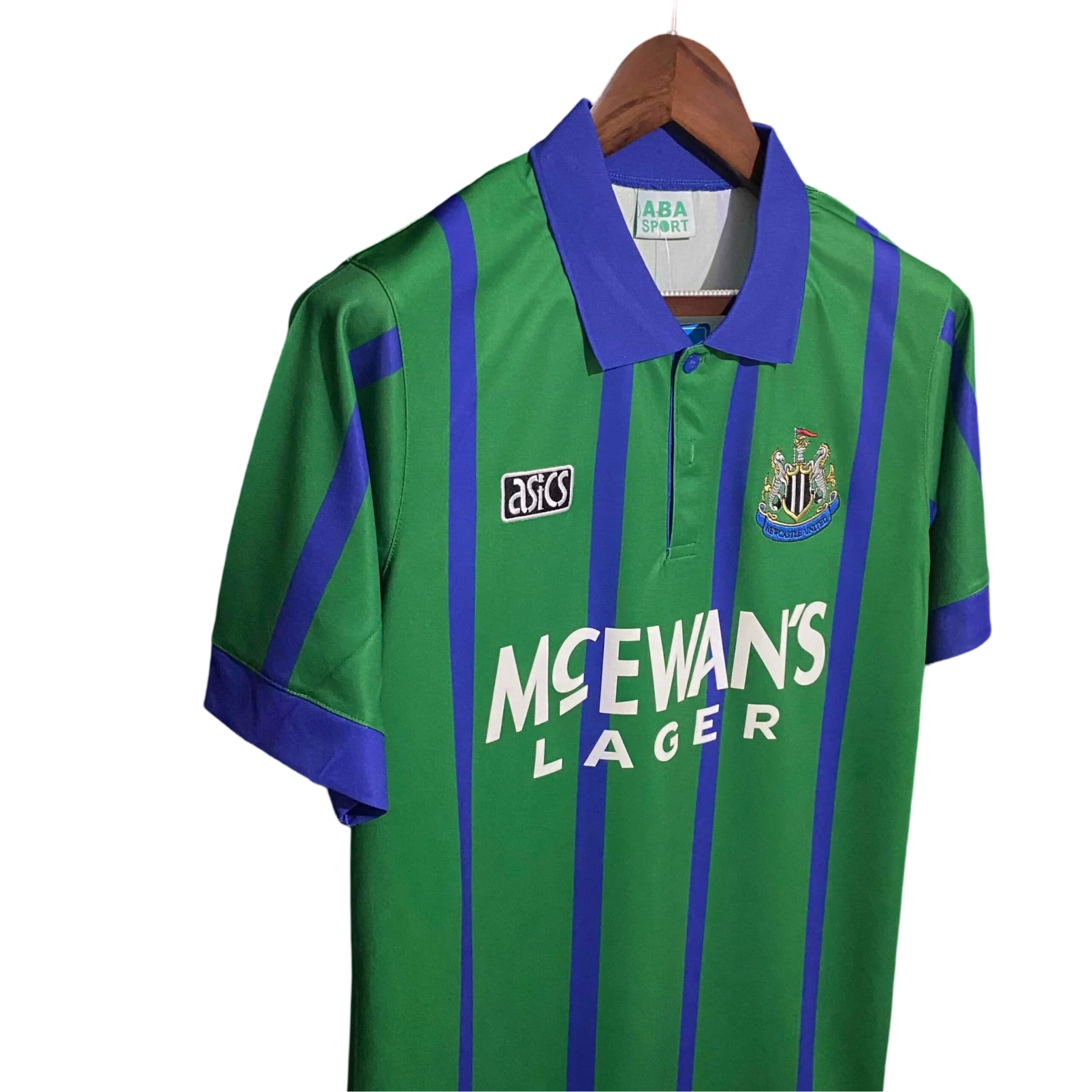 https://cdn.shopify.com/s/files/1/0826/7228/8075/files/19951996-newcastle-utd-mcewans-away-retro-kit-classickits433-242653.webp?v=1741199159