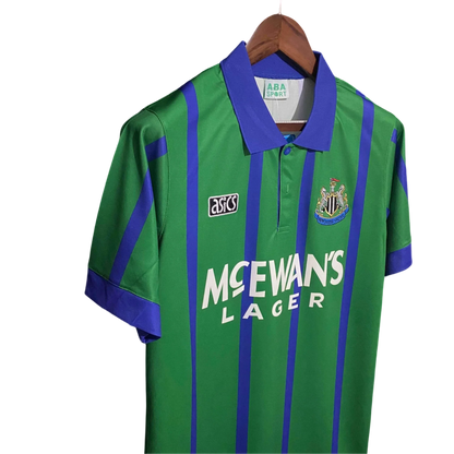 https://cdn.shopify.com/s/files/1/0826/7228/8075/files/19951996-newcastle-utd-mcewans-away-retro-kit-classickits433-242653.webp?v=1741199159