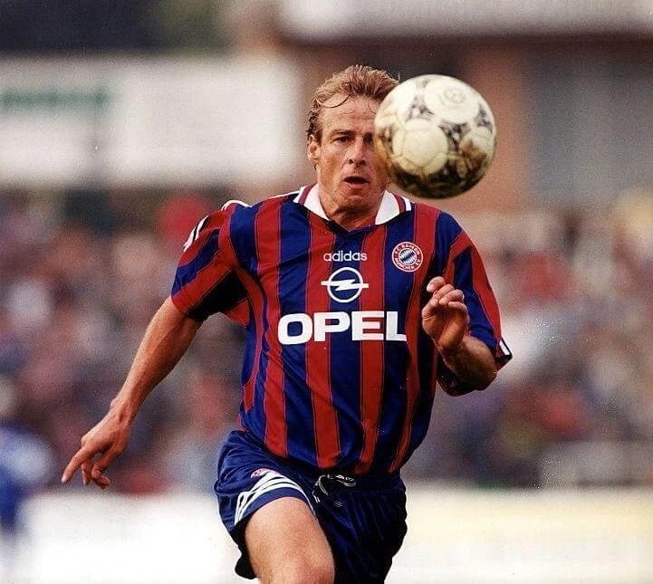 https://cdn.shopify.com/s/files/1/0826/7228/8075/files/19951997-bayern-munich-opel-home-retro-kit-classickits433-633496.webp?v=1741199413