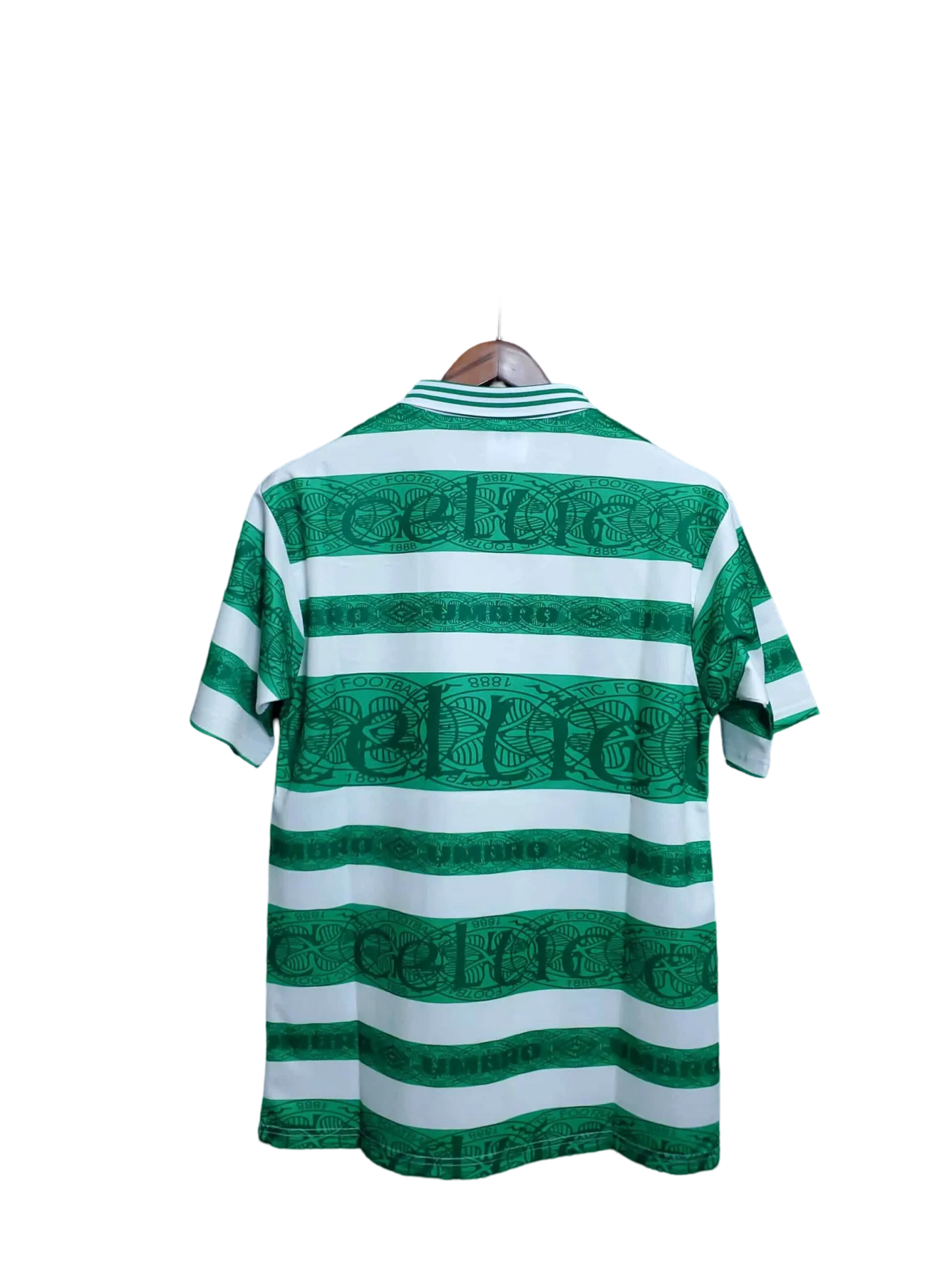 https://cdn.shopify.com/s/files/1/0826/7228/8075/files/19951997-glasgow-celtic-cr-smith-home-kit-classickits433-989864.webp?v=1741199174