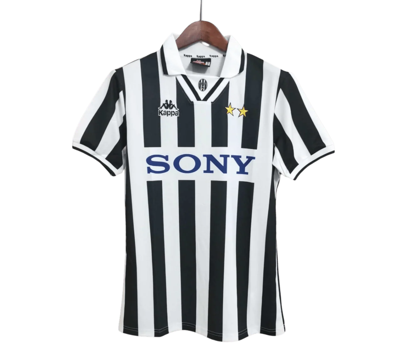 https://cdn.shopify.com/s/files/1/0826/7228/8075/files/19951997-juventus-sony-home-retro-jersey-902026.webp?v=1741198778