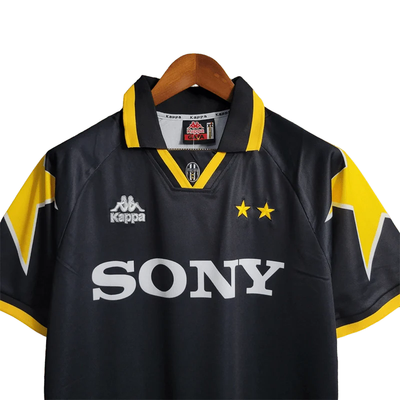 https://cdn.shopify.com/s/files/1/0826/7228/8075/files/19951997-juventus-sony-third-retro-kit-classickits433-663347.webp?v=1741198777