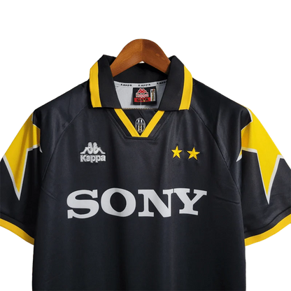 https://cdn.shopify.com/s/files/1/0826/7228/8075/files/19951997-juventus-sony-third-retro-kit-classickits433-663347.webp?v=1741198777