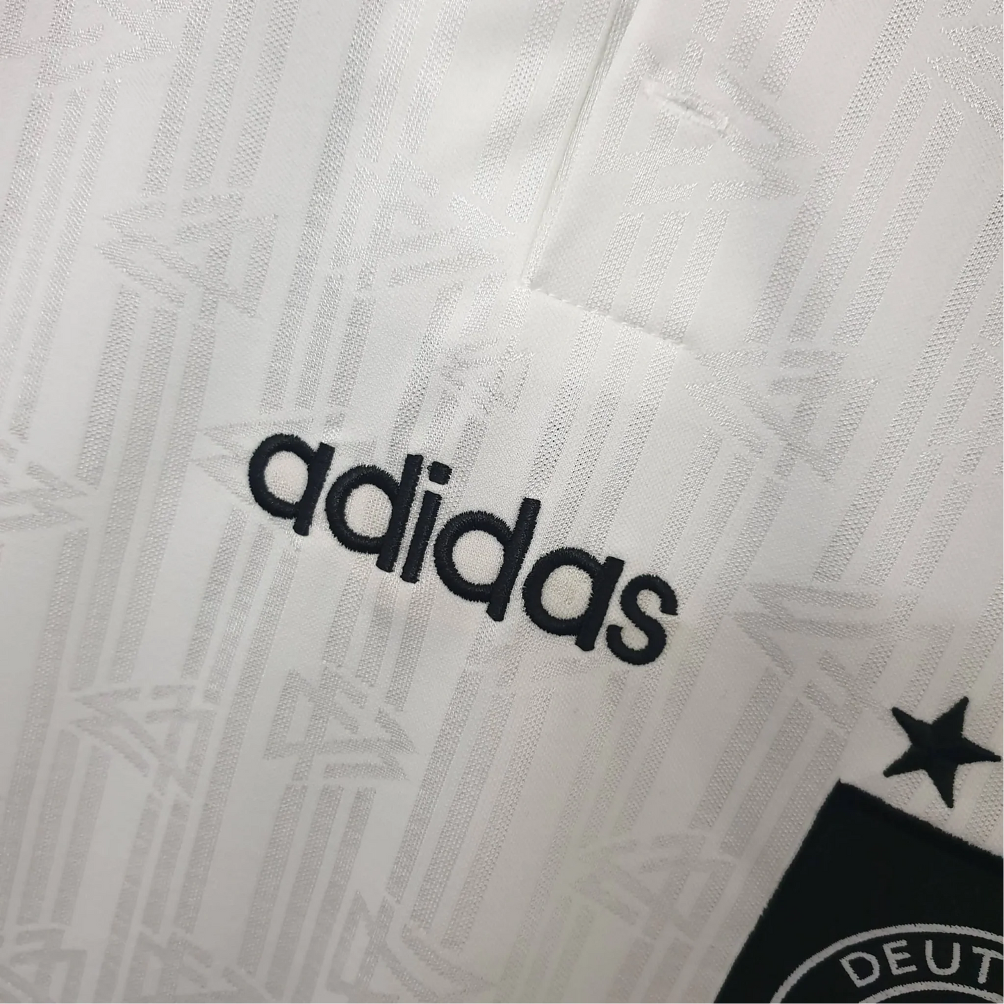 https://cdn.shopify.com/s/files/1/0826/7228/8075/files/1996-germany-euro-retro-kit-434105.webp?v=1741197047