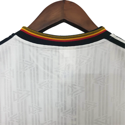 https://cdn.shopify.com/s/files/1/0826/7228/8075/files/1996-germany-euro-retro-kit-719490.webp?v=1741197045