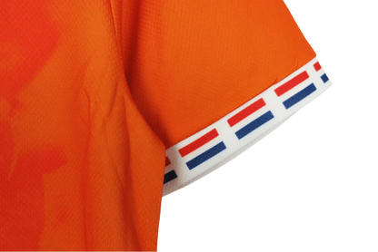https://cdn.shopify.com/s/files/1/0826/7228/8075/files/1996-netherlands-home-kit-937276.webp?v=1741196942