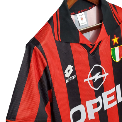 https://cdn.shopify.com/s/files/1/0826/7228/8075/files/19961997-ac-milan-lotto-opel-home-retro-kit-classickits433-158296.webp?v=1741198904