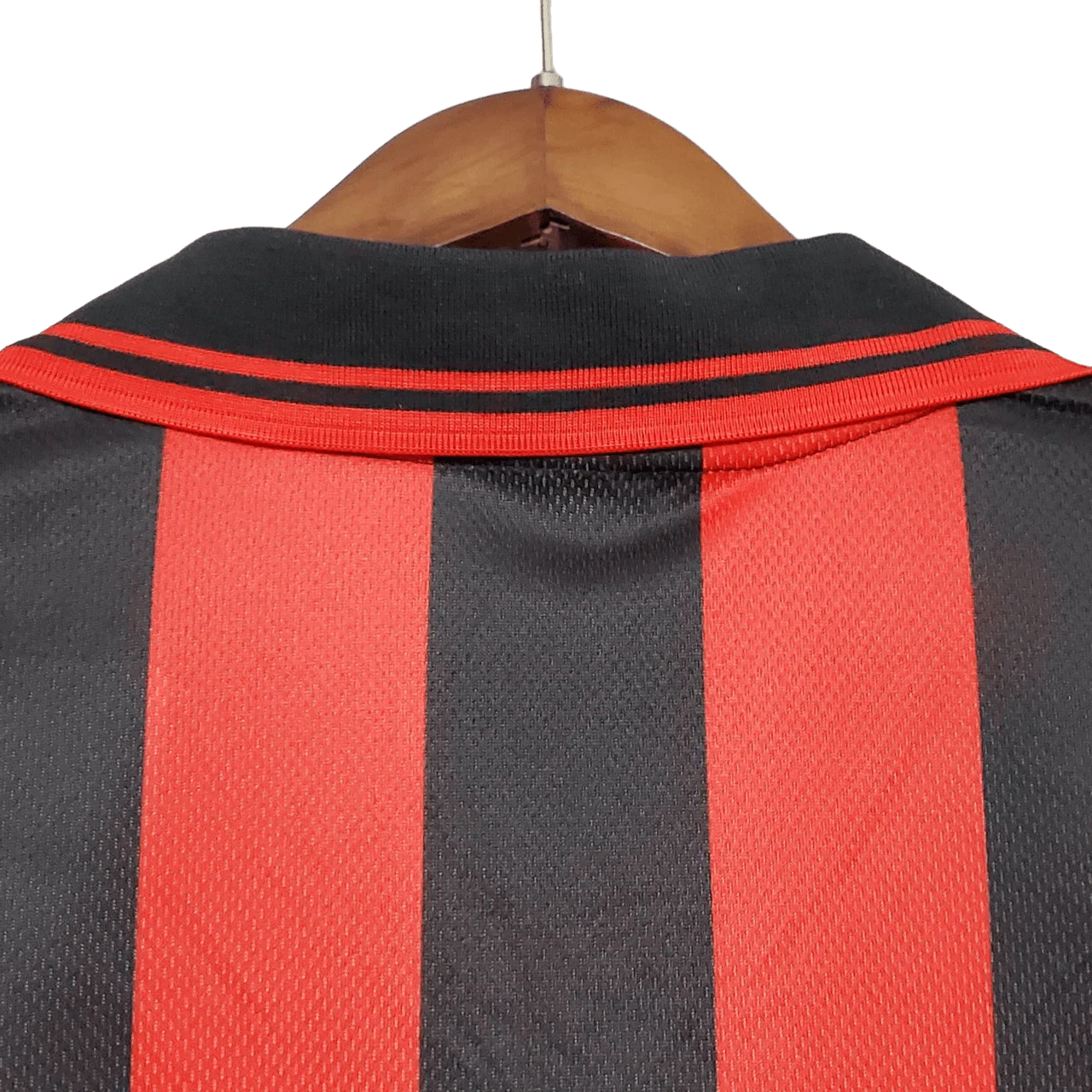 https://cdn.shopify.com/s/files/1/0826/7228/8075/files/19961997-ac-milan-lotto-opel-home-retro-kit-classickits433-267942.webp?v=1741198904