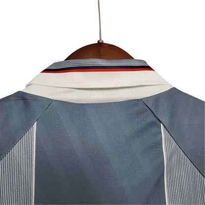 https://cdn.shopify.com/s/files/1/0826/7228/8075/files/19961997-england-away-retro-kit-classickits433-726722.webp?v=1741198526
