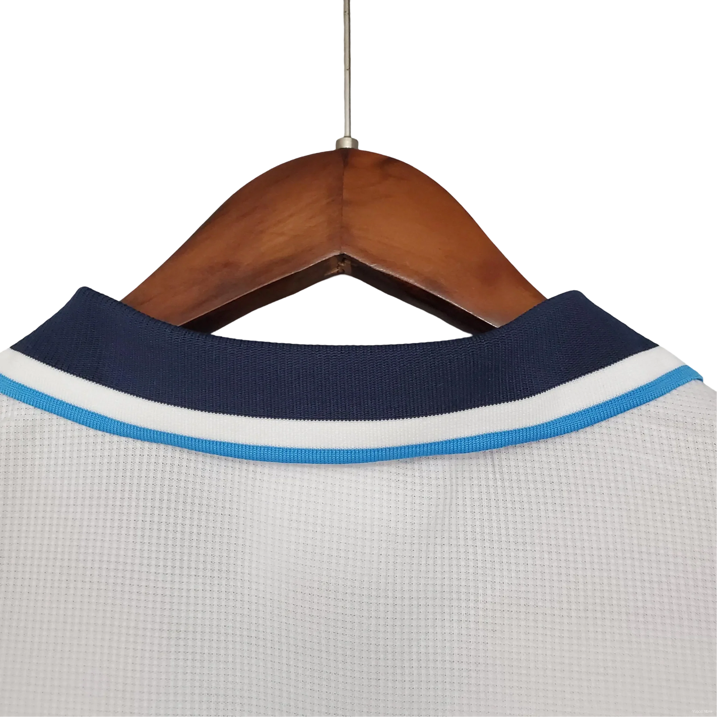 https://cdn.shopify.com/s/files/1/0826/7228/8075/files/19961997-england-home-retro-kit-classickits433-532898.webp?v=1741198518