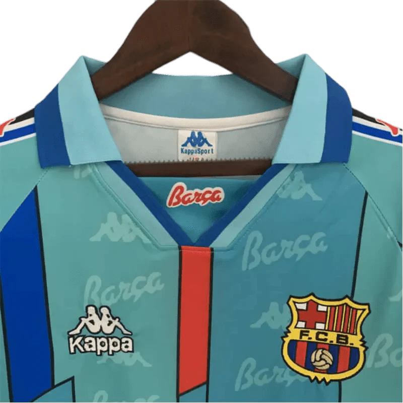 https://cdn.shopify.com/s/files/1/0826/7228/8075/files/19961997-fc-barcelona-away-retro-kit-long-sleeves-classickits433-338282.webp?v=1741197556