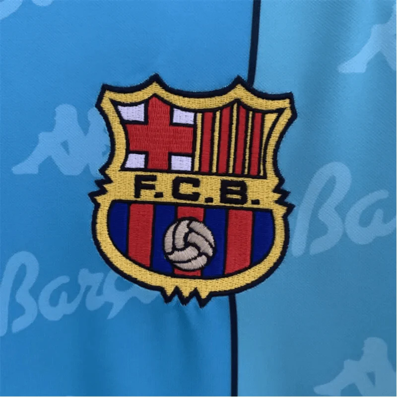https://cdn.shopify.com/s/files/1/0826/7228/8075/files/19961997-fc-barcelona-away-retro-kit-long-sleeves-classickits433-597486.webp?v=1741197556