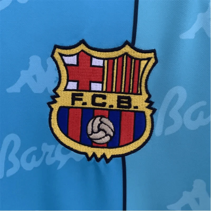 https://cdn.shopify.com/s/files/1/0826/7228/8075/files/19961997-fc-barcelona-away-retro-kit-long-sleeves-classickits433-597486.webp?v=1741197556
