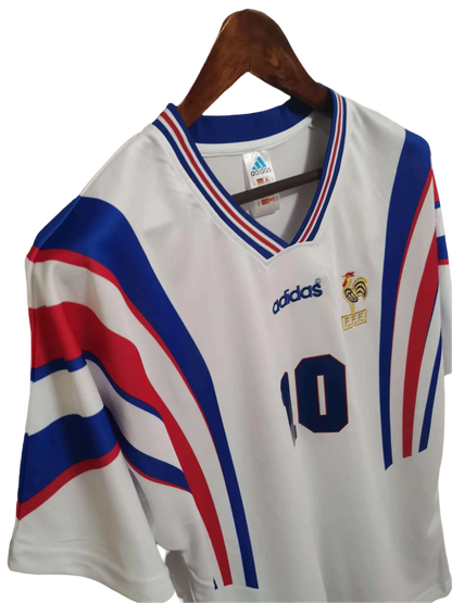 https://cdn.shopify.com/s/files/1/0826/7228/8075/files/19961997-france-away-retro-jersey-598288.webp?v=1741198519