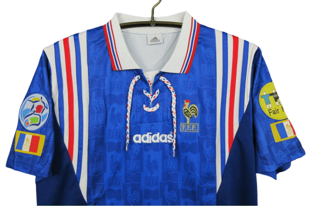https://cdn.shopify.com/s/files/1/0826/7228/8075/files/19961997-france-home-retro-jersey-292983.webp?v=1741198518
