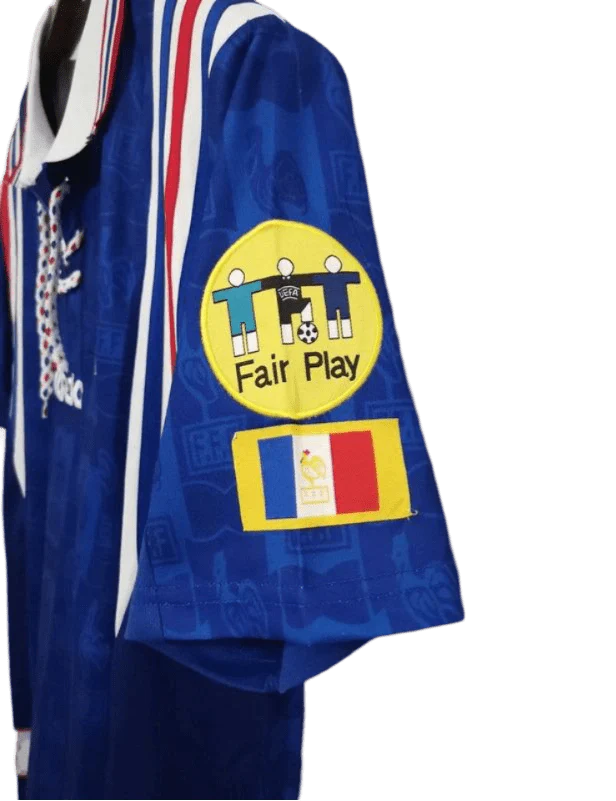 https://cdn.shopify.com/s/files/1/0826/7228/8075/files/19961997-france-home-retro-jersey-677531.webp?v=1741198519