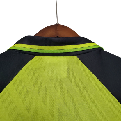 https://cdn.shopify.com/s/files/1/0826/7228/8075/files/19961997-glasgow-celtic-cr-smith-away-retro-kit-classickits433-891925.webp?v=1741198251
