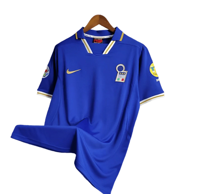 https://cdn.shopify.com/s/files/1/0826/7228/8075/files/19961997-italy-home-retro-kit-classickits433-834148.webp?v=1741198777