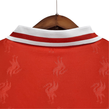 https://cdn.shopify.com/s/files/1/0826/7228/8075/files/19961997-liverpool-carlsberg-home-retro-kit-classickits433-158845.webp?v=1741199258