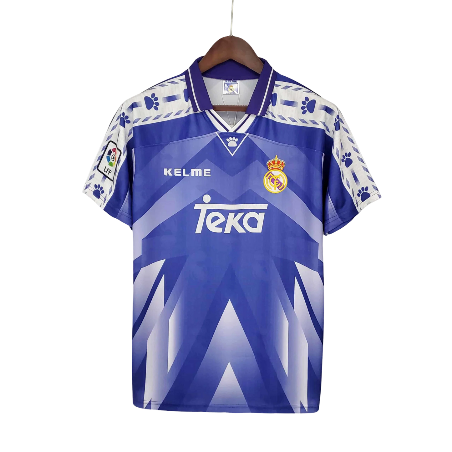 https://cdn.shopify.com/s/files/1/0826/7228/8075/files/19961997-real-madrid-teka-blue-away-retro-kit-classickits433-492912.webp?v=1741199046