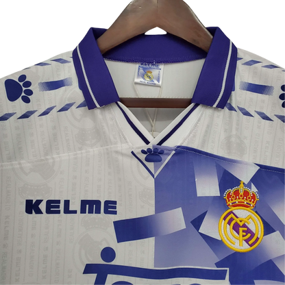 https://cdn.shopify.com/s/files/1/0826/7228/8075/files/19961997-real-madrid-teka-third-retro-kit-classickits433-566282.webp?v=1741199019