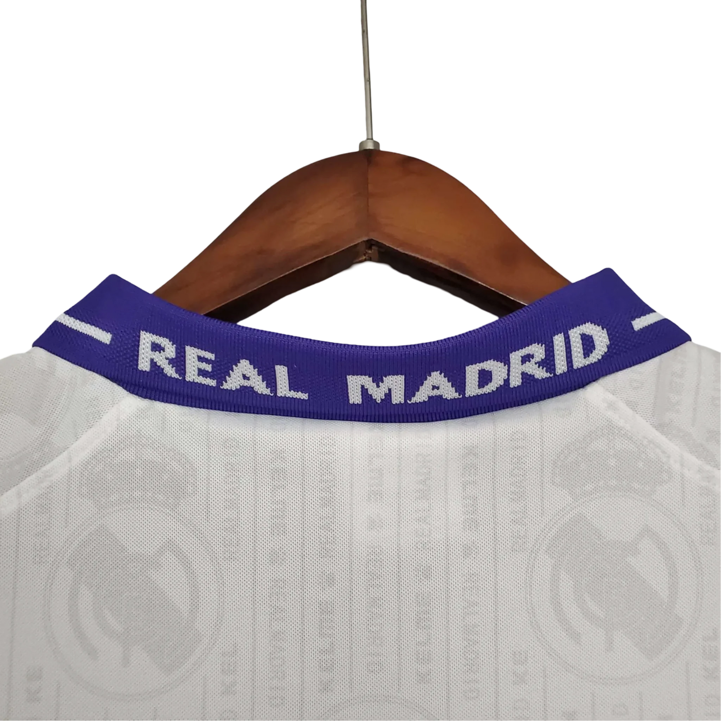 https://cdn.shopify.com/s/files/1/0826/7228/8075/files/19961997-real-madrid-teka-third-retro-kit-classickits433-585448.webp?v=1741199019