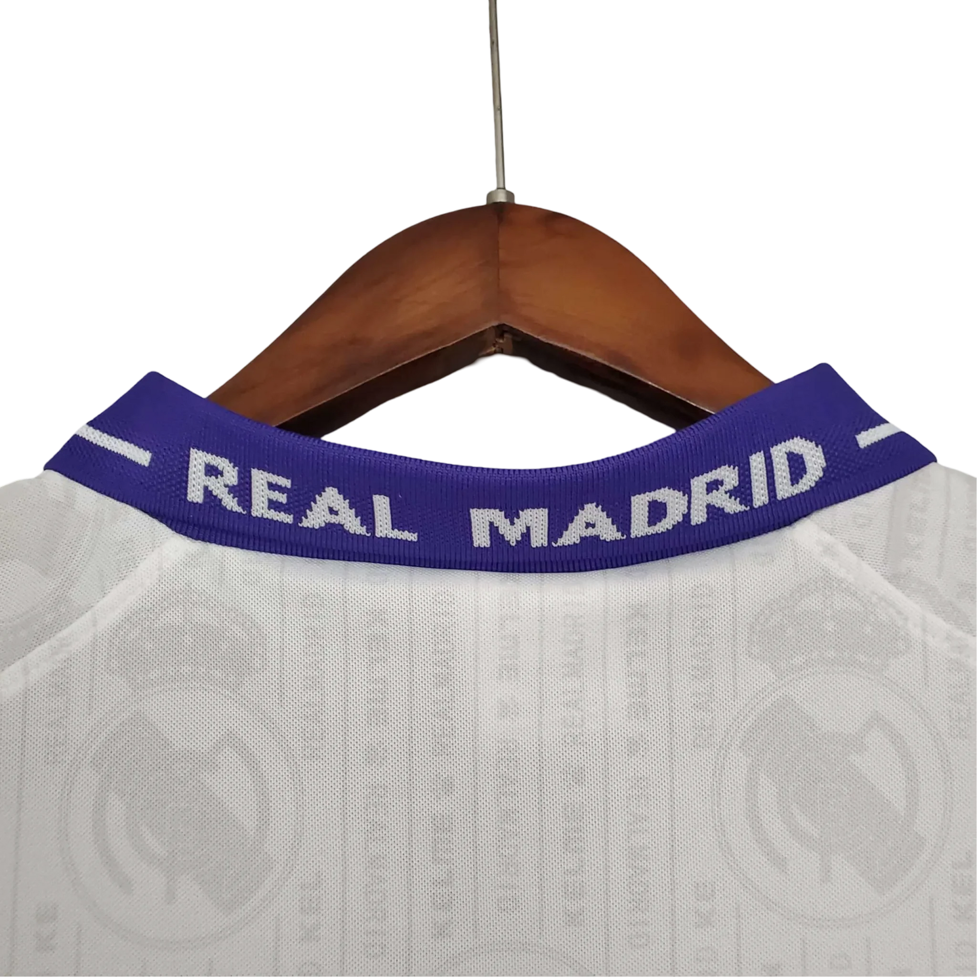 https://cdn.shopify.com/s/files/1/0826/7228/8075/files/19961997-real-madrid-teka-third-retro-kit-classickits433-585448.webp?v=1741199019