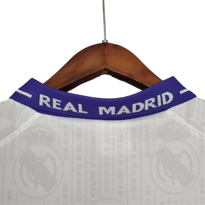 https://cdn.shopify.com/s/files/1/0826/7228/8075/files/19961997-real-madrid-teka-third-retro-kit-classickits433-585448.webp?v=1741199019