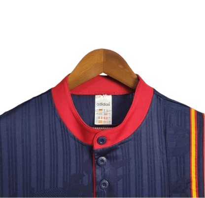 https://cdn.shopify.com/s/files/1/0826/7228/8075/files/19961997-spain-away-retro-kit-classickits433-990115.webp?v=1741198618