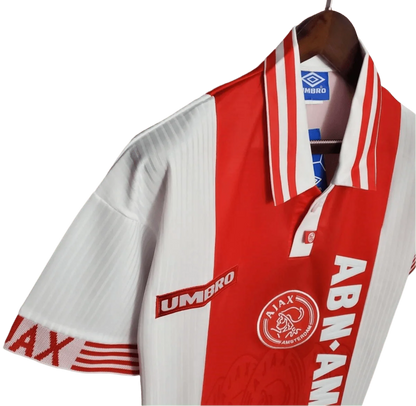 https://cdn.shopify.com/s/files/1/0826/7228/8075/files/19971998-ajax-home-retro-kit-classickits433-811100.webp?v=1741199322