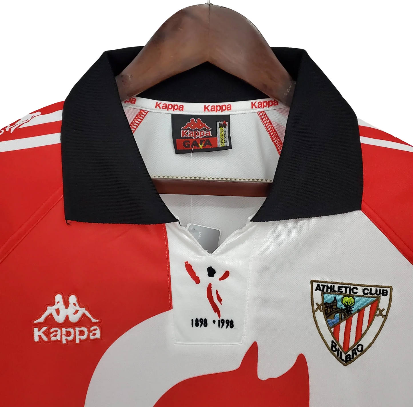 https://cdn.shopify.com/s/files/1/0826/7228/8075/files/19971998-athletic-bilbao-home-retro-kit-classickits433-148624.webp?v=1741199170