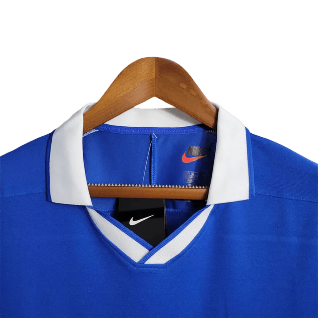 https://cdn.shopify.com/s/files/1/0826/7228/8075/files/19971998-brazil-away-retro-kit-classickits433-768560.webp?v=1741198804