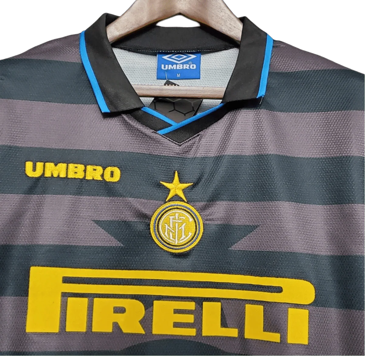 https://cdn.shopify.com/s/files/1/0826/7228/8075/files/19971998-inter-milan-pirelli-third-retro-kit-classickits433-240527.webp?v=1741198899
