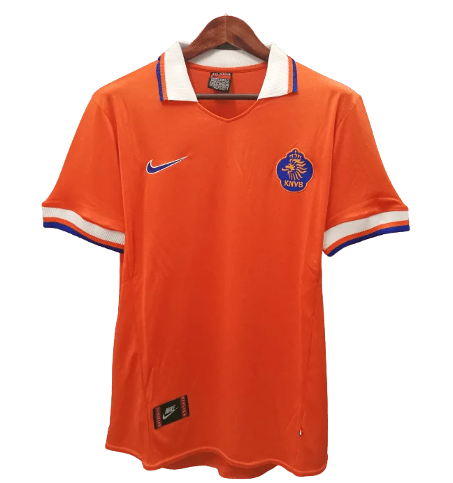https://cdn.shopify.com/s/files/1/0826/7228/8075/files/19971998-netherlands-home-retro-kit-classickits433-779740.webp?v=1741198789