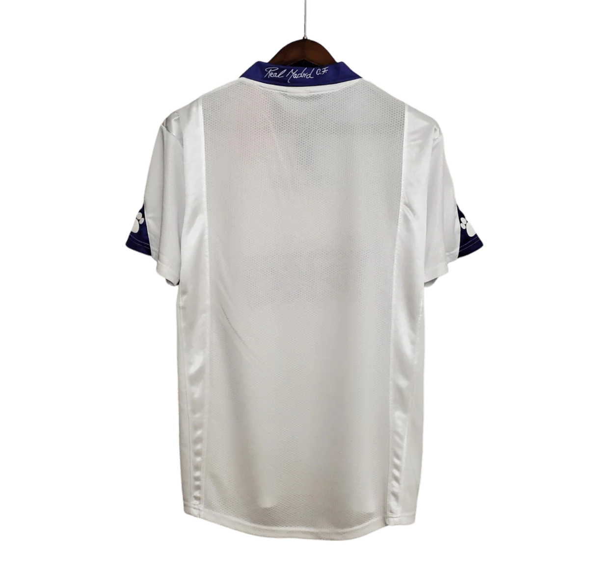 https://cdn.shopify.com/s/files/1/0826/7228/8075/files/19971998-real-madrid-teka-white-home-retro-kit-classickits433-257149.webp?v=1741199030
