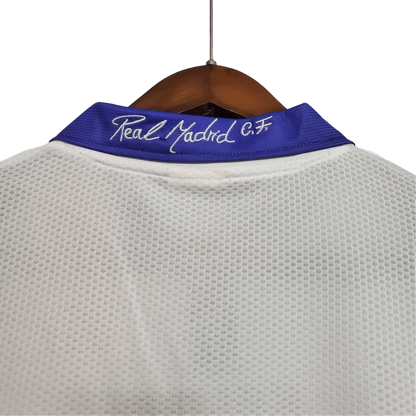 https://cdn.shopify.com/s/files/1/0826/7228/8075/files/19971998-real-madrid-teka-white-home-retro-kit-classickits433-404655.webp?v=1741199032
