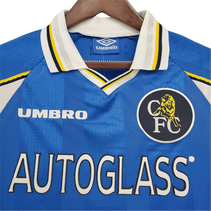 https://cdn.shopify.com/s/files/1/0826/7228/8075/files/19971999-chelsea-autoglass-home-retro-kit-classickits433-172316.webp?v=1741199260