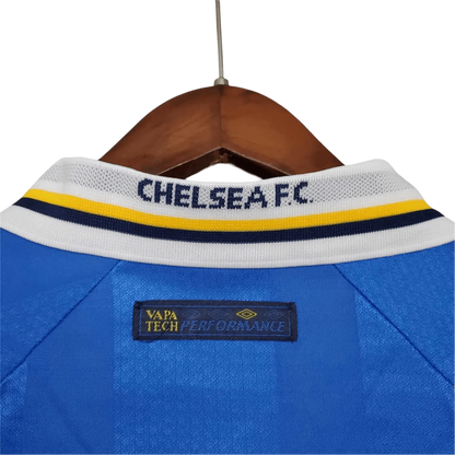 https://cdn.shopify.com/s/files/1/0826/7228/8075/files/19971999-chelsea-autoglass-home-retro-kit-classickits433-647072.webp?v=1741199259