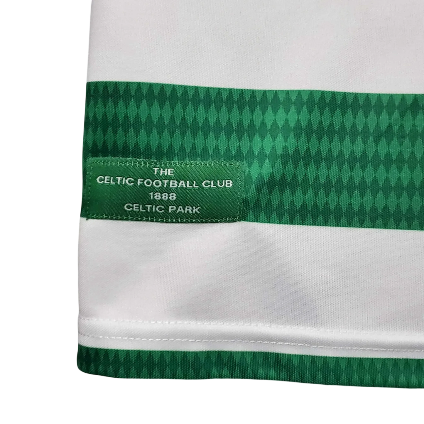 https://cdn.shopify.com/s/files/1/0826/7228/8075/files/19971999-glasgow-celtic-home-retro-kit-classickits433-263532.webp?v=1741198304