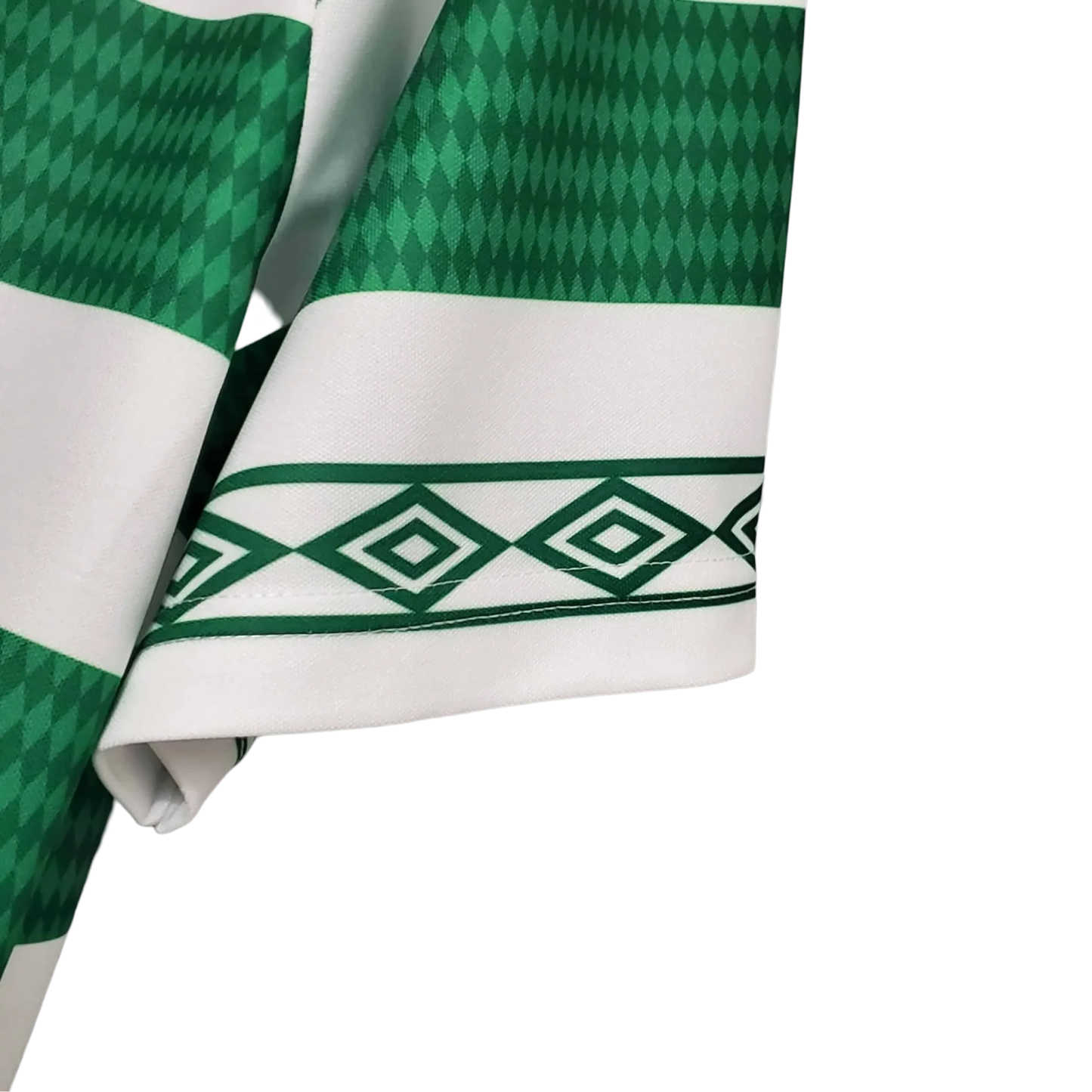 https://cdn.shopify.com/s/files/1/0826/7228/8075/files/19971999-glasgow-celtic-home-retro-kit-classickits433-679534.webp?v=1741198304