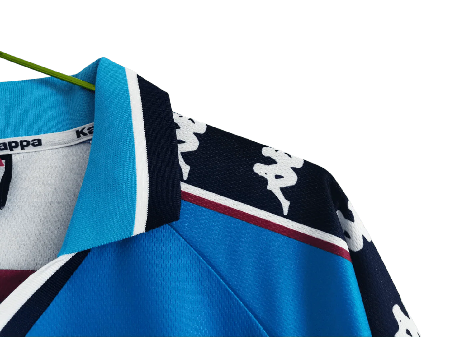 https://cdn.shopify.com/s/files/1/0826/7228/8075/files/19971999-manchester-city-brother-home-retro-kit-classickits433-160833.webp?v=1741199206