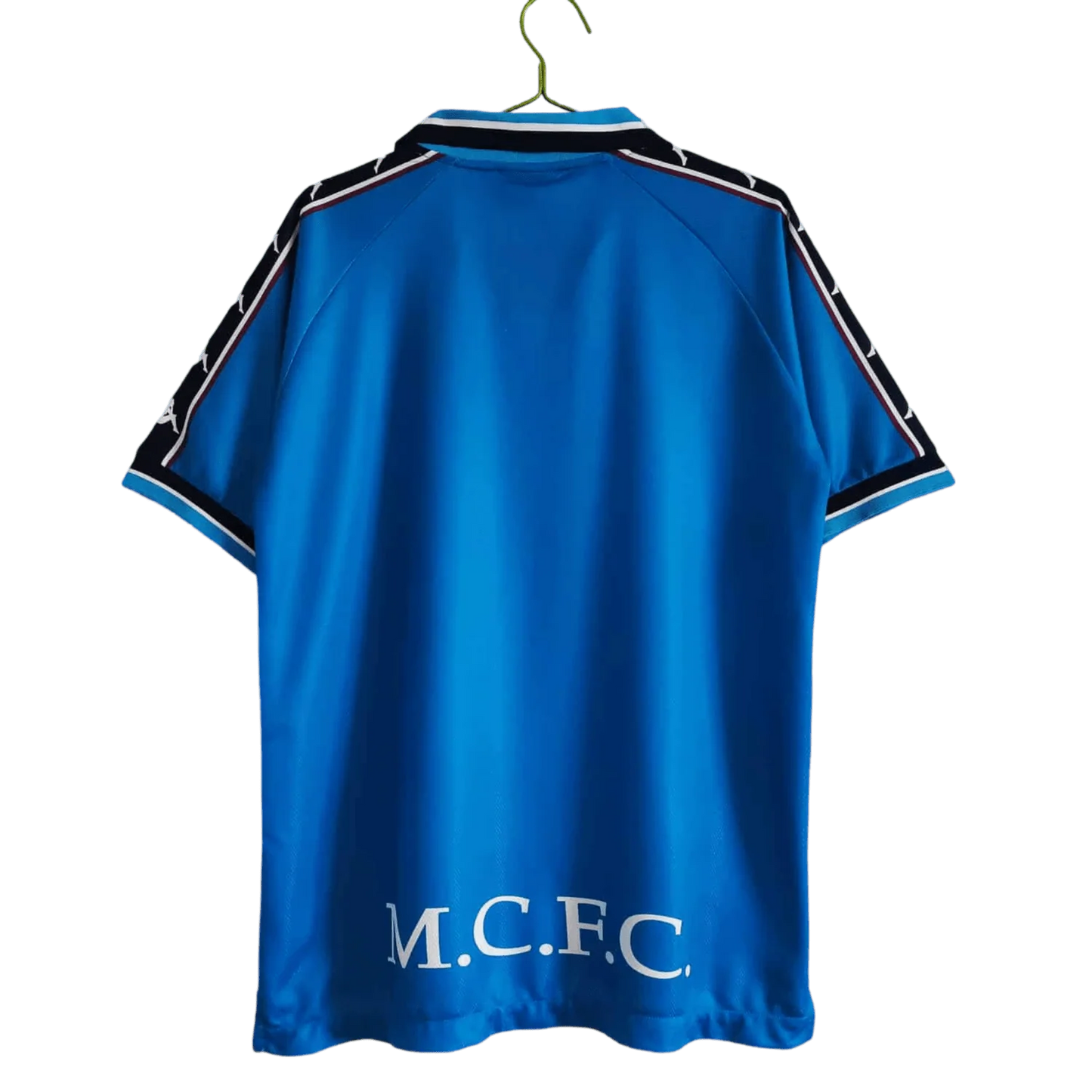 https://cdn.shopify.com/s/files/1/0826/7228/8075/files/19971999-manchester-city-brother-home-retro-kit-classickits433-420134.webp?v=1741199202